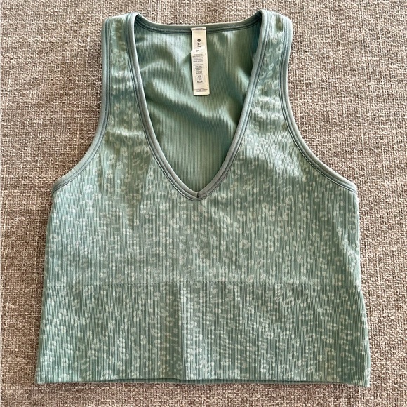 Athleta Reversible Aurora Crop Rib Tank | XS - Picture 4 of 8
